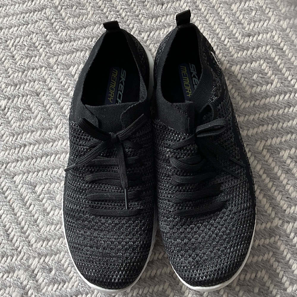 Skechers Women's Black Knit Sneakers